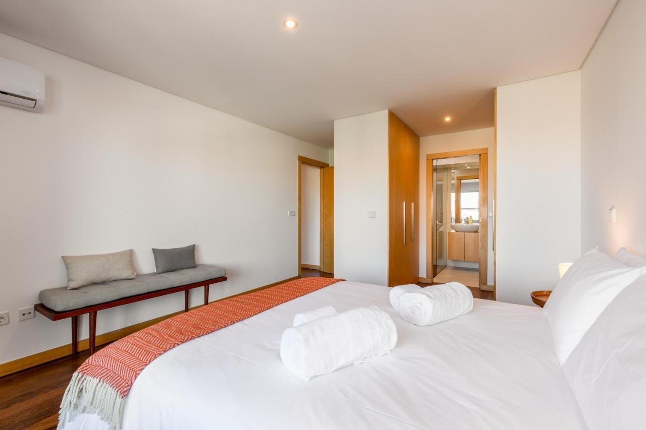 Sunny Loft In Downtown With Private Parking