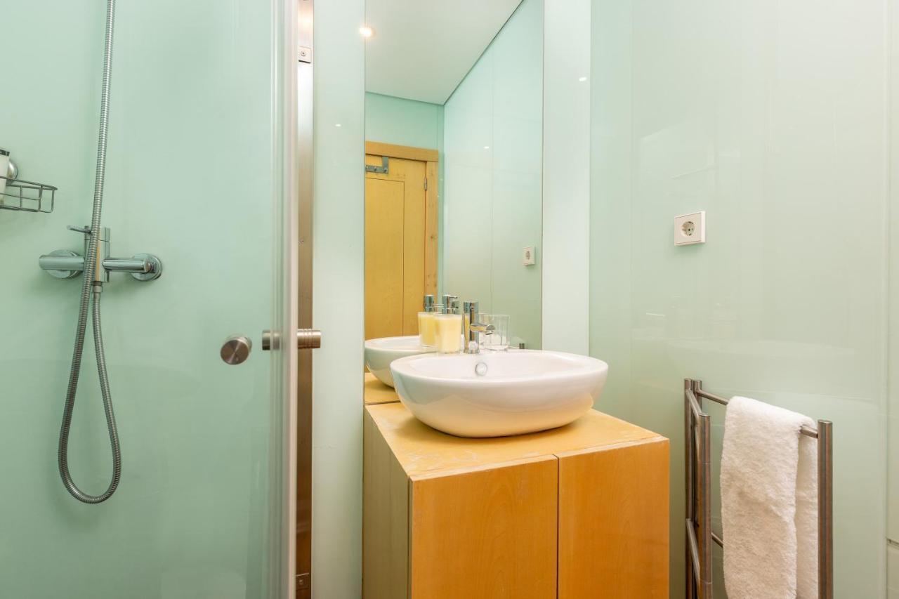 Sunny Loft In Downtown With Private Parking *