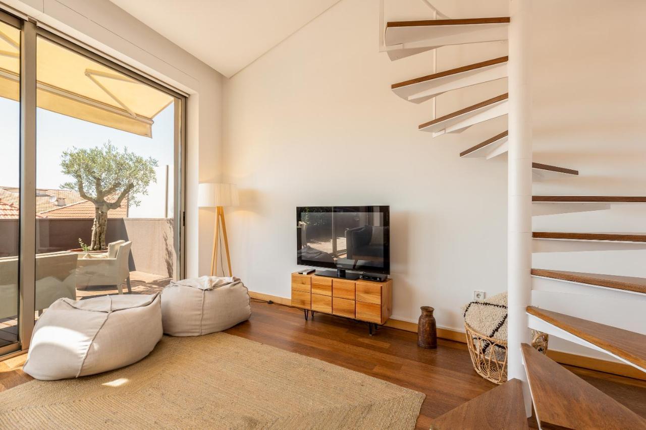 Apartment Sunny Loft In Downtown With Private Parking