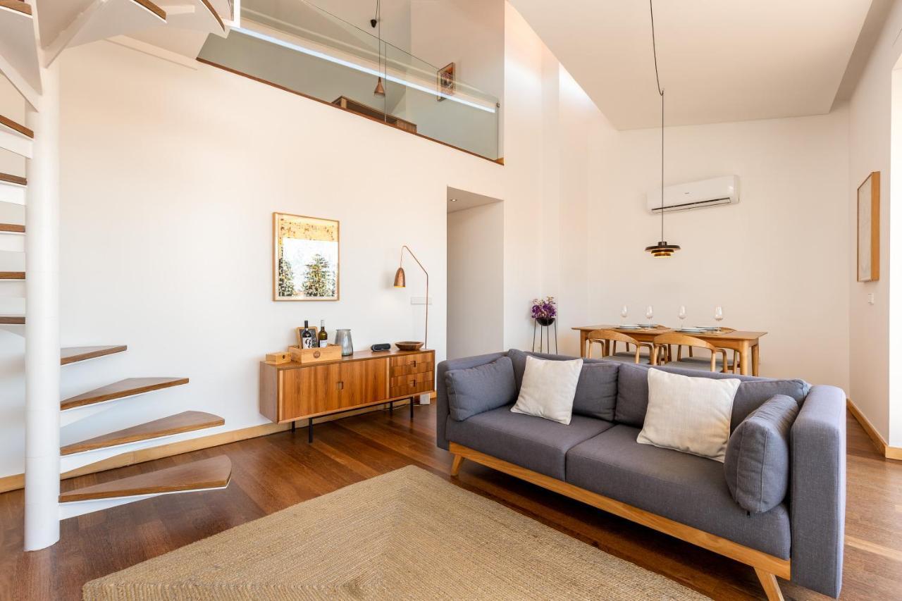 Sunny Loft In Downtown With Private Parking *