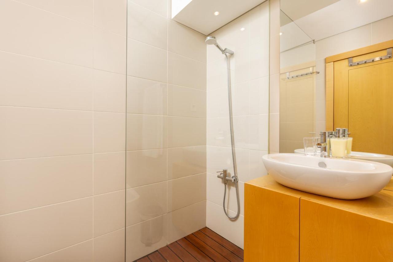 Sunny Loft In Downtown With Private Parking *